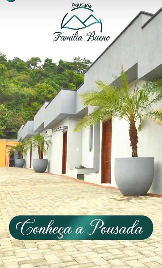 Pousada Familia Bueno Monte Alegre do Sul Kültér fotó